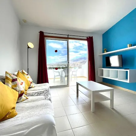 Lägenhet Apartment With Beautiful View, Wifi, Pool, Tenerife South