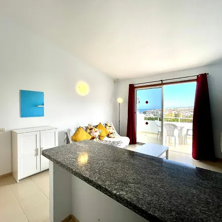 Apartment With Beautiful View, Wifi, Pool, Tenerife South Lägenhet