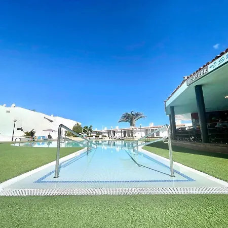 Apartment With Beautiful View, Wifi, Pool, Tenerife South Lägenhet *