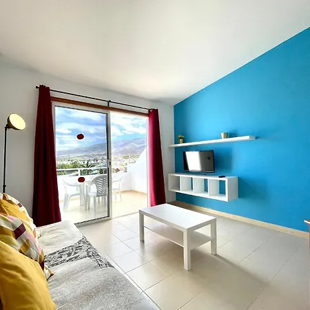 Apartment With Beautiful View, Wifi, Pool, Tenerife South Lägenhet